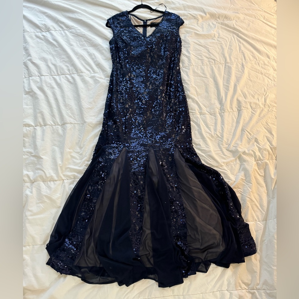Formal dress mermaid style size 8